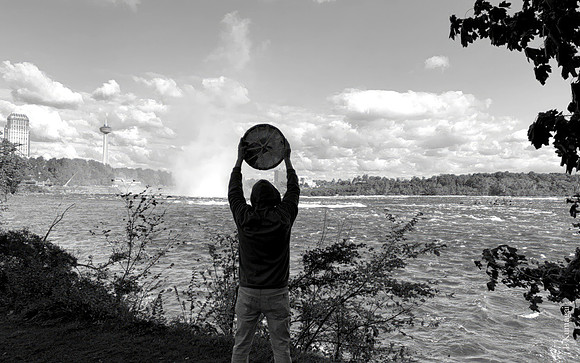 3    Niagara Falls  (Thunder)